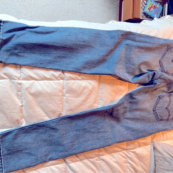 Levi’s – 512 cut men’s jeans 34” x 30” partially faded, light blue, great shape - Picture 5 of 5